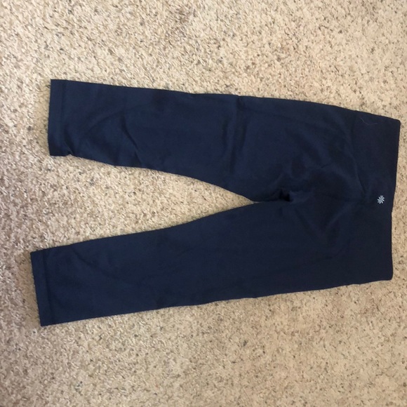 Athleta baby blue cropped spandex - Picture 6 of 6